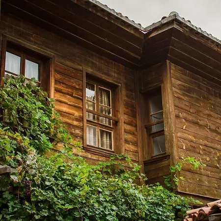 Desi House 302b Cozy Studio شقة نيسيبار