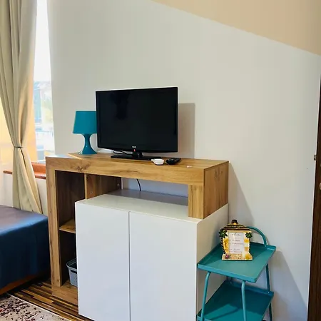 Desi House 302 B Cozy Apartment *